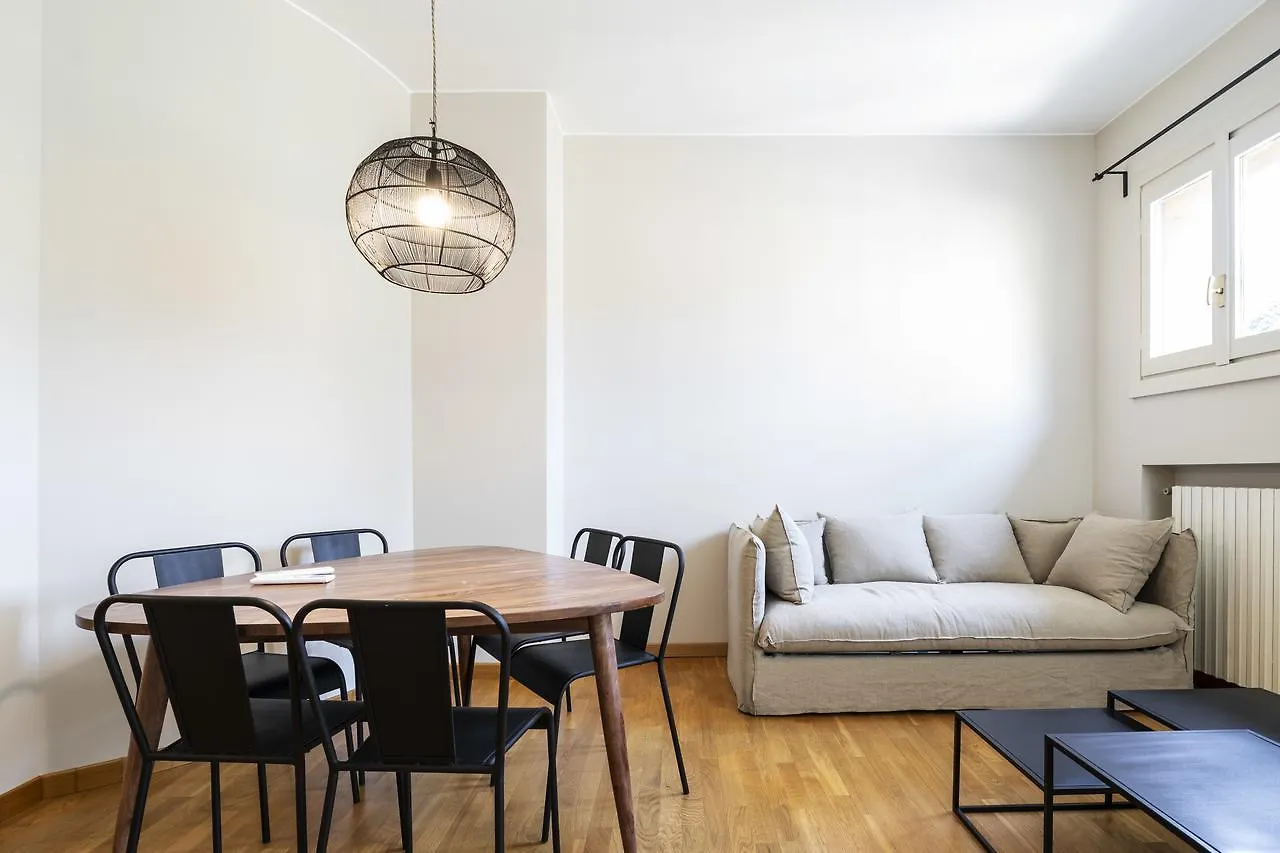 Residenza Cornaggia Apartment Milan Italy