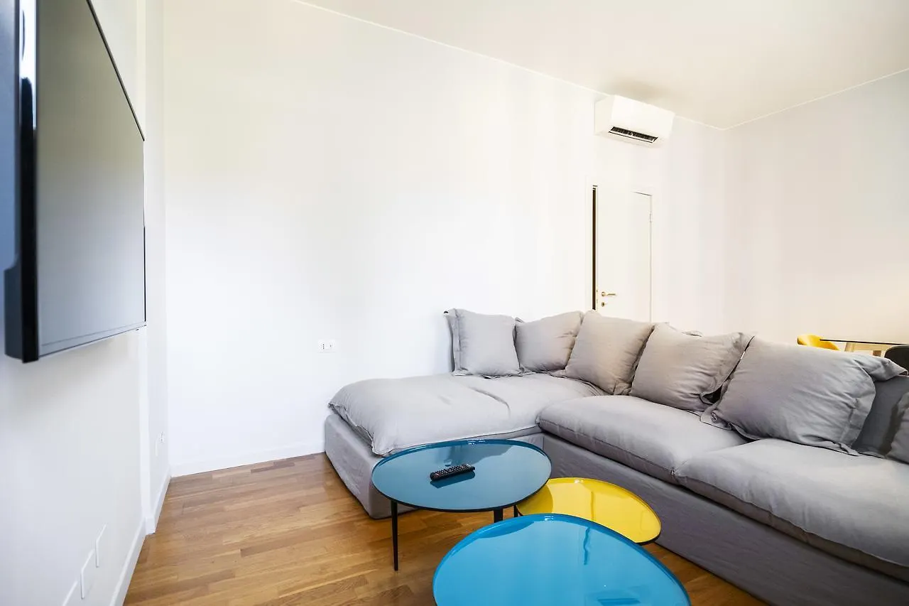 Residenza Cornaggia Apartment Milan