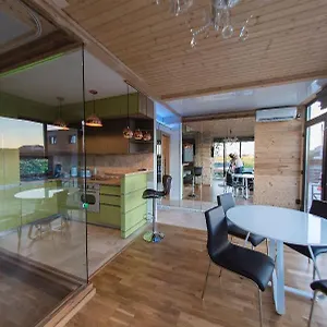 Kopel Haus - - Self Acces Cod Location אכסניה באלוטשטי